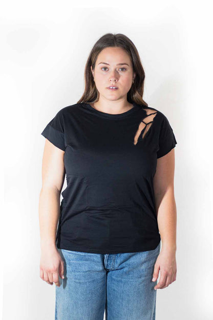 Neococo FeminiTee |100% Sustainable Bamboo T Shirt Handmade by Women Refugees M / Black