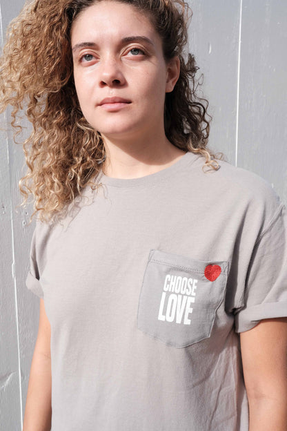 Crew neck T-shirt with pockets